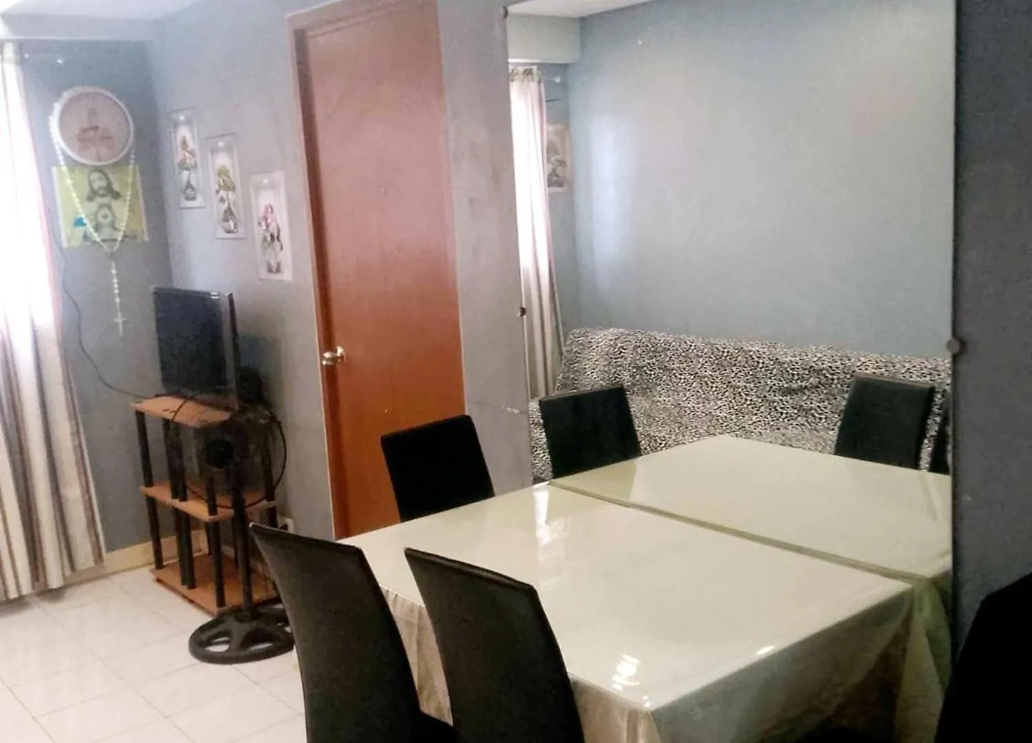 Apartment John & Jazz Staycation Manila Philippines