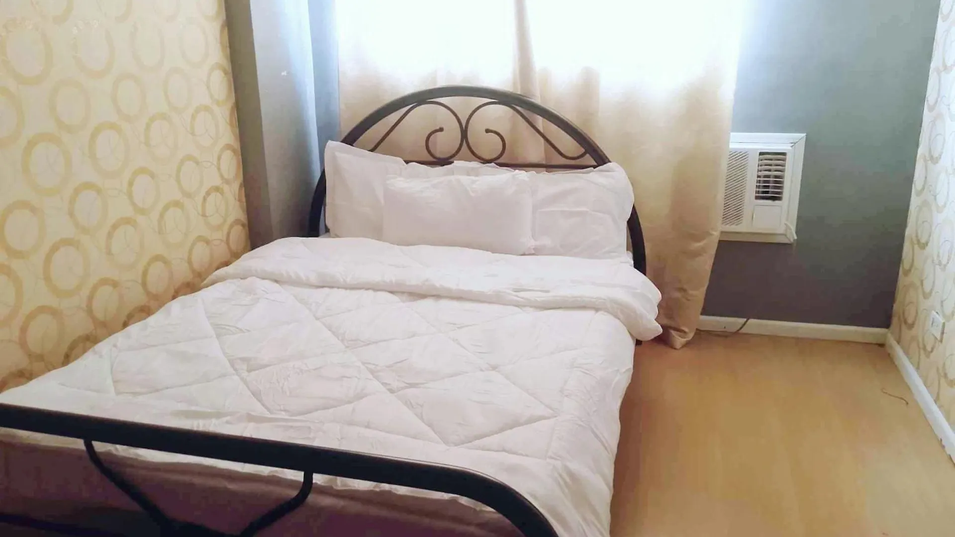 Apartment John & Jazz Staycation Manila Philippines